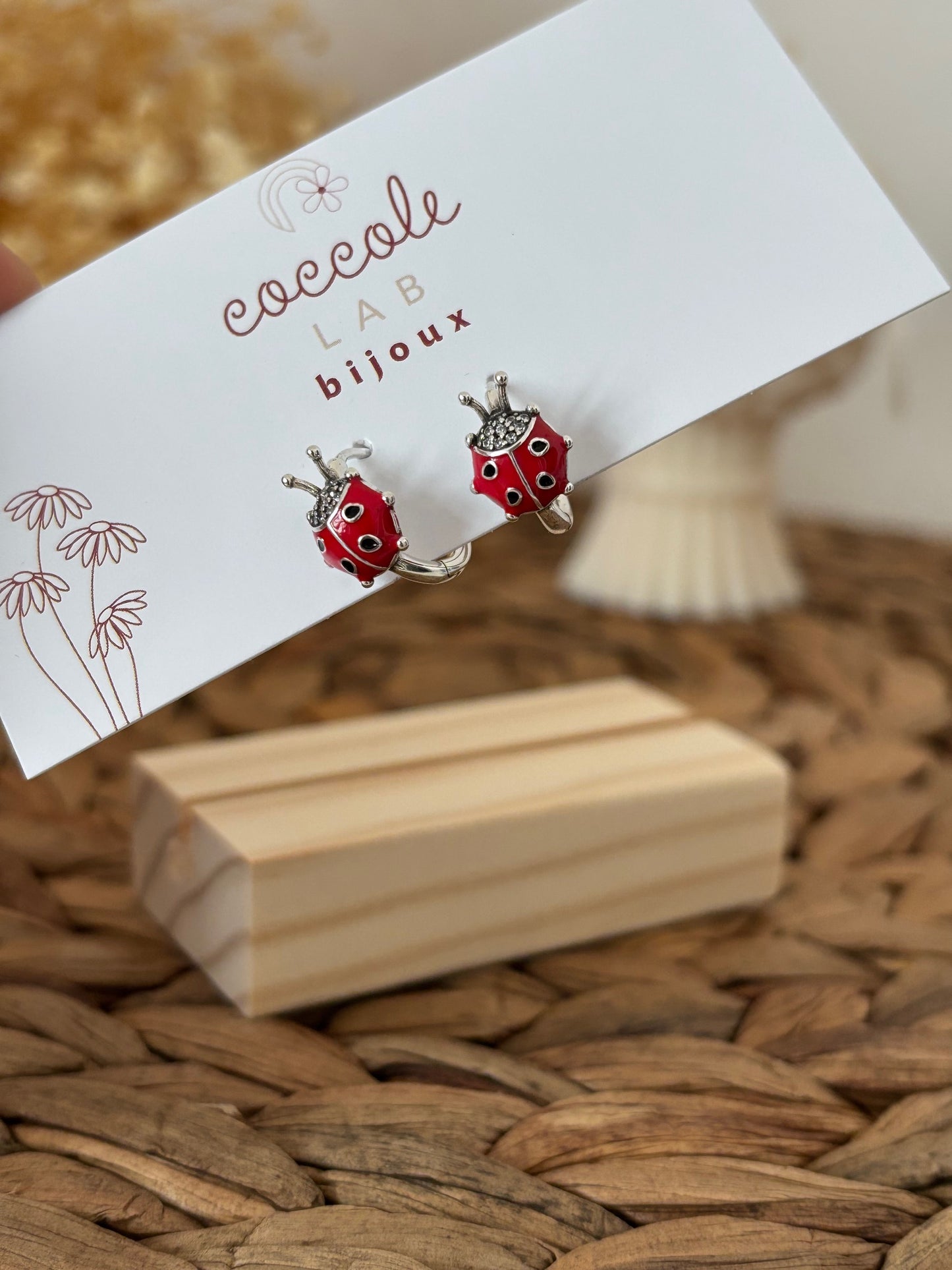 Orecchini hoop coccinella