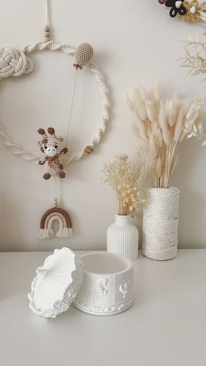 Scrigno Carosello portagioie in gesso ceramica