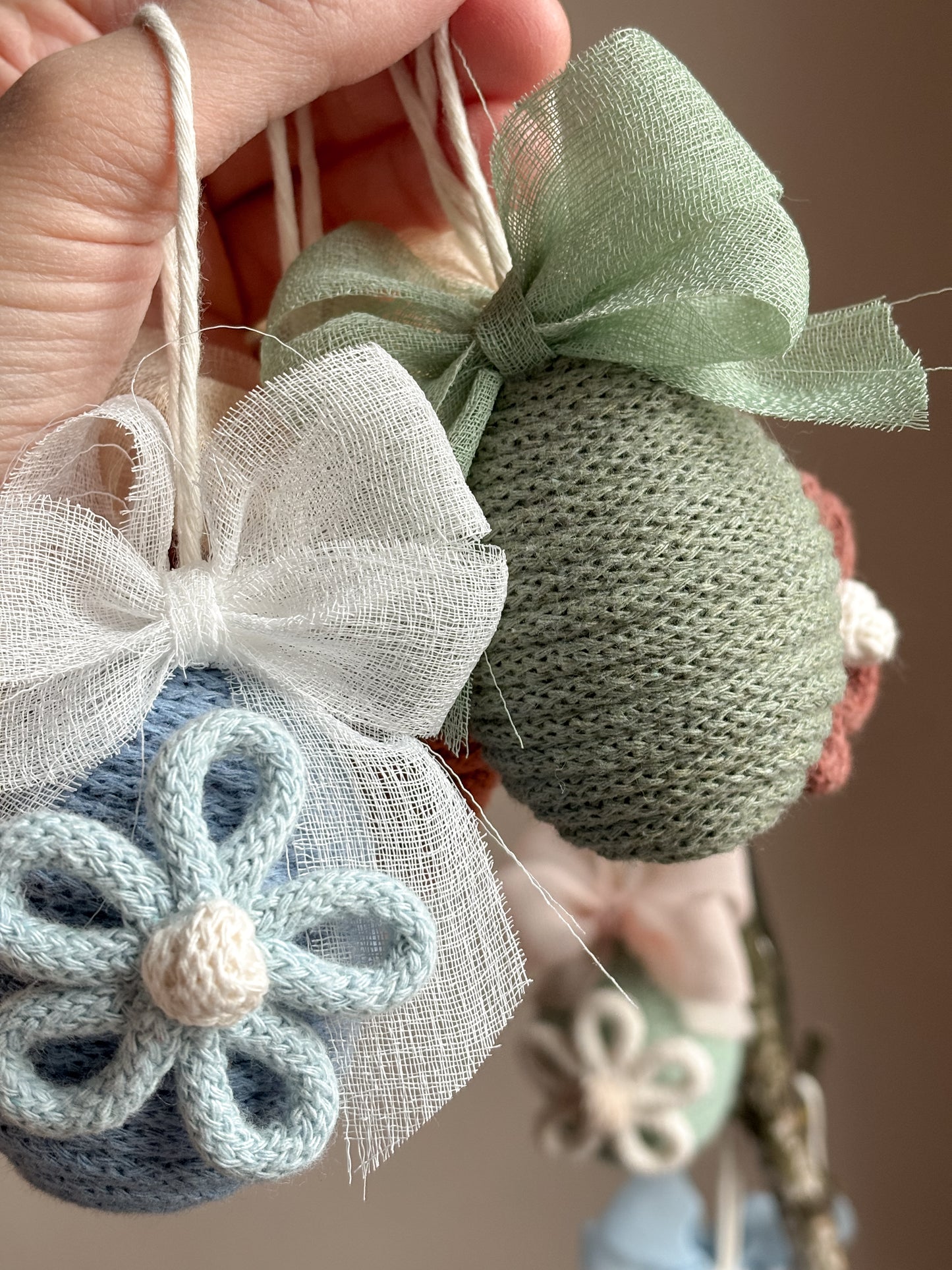 Ovetto macramè per albero di Pasqua, decorazione Pasqua