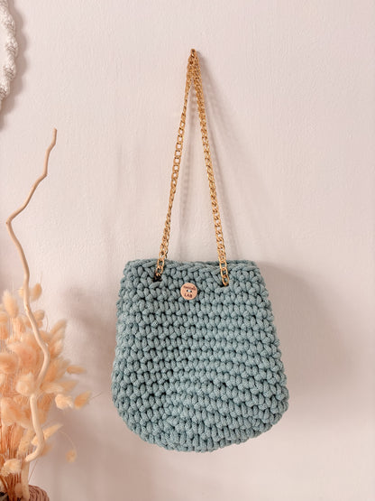 Borsa Secchiello con catena duck egg blue